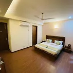 Fortune Home Service Apartment 4Bhk,J191 Saket