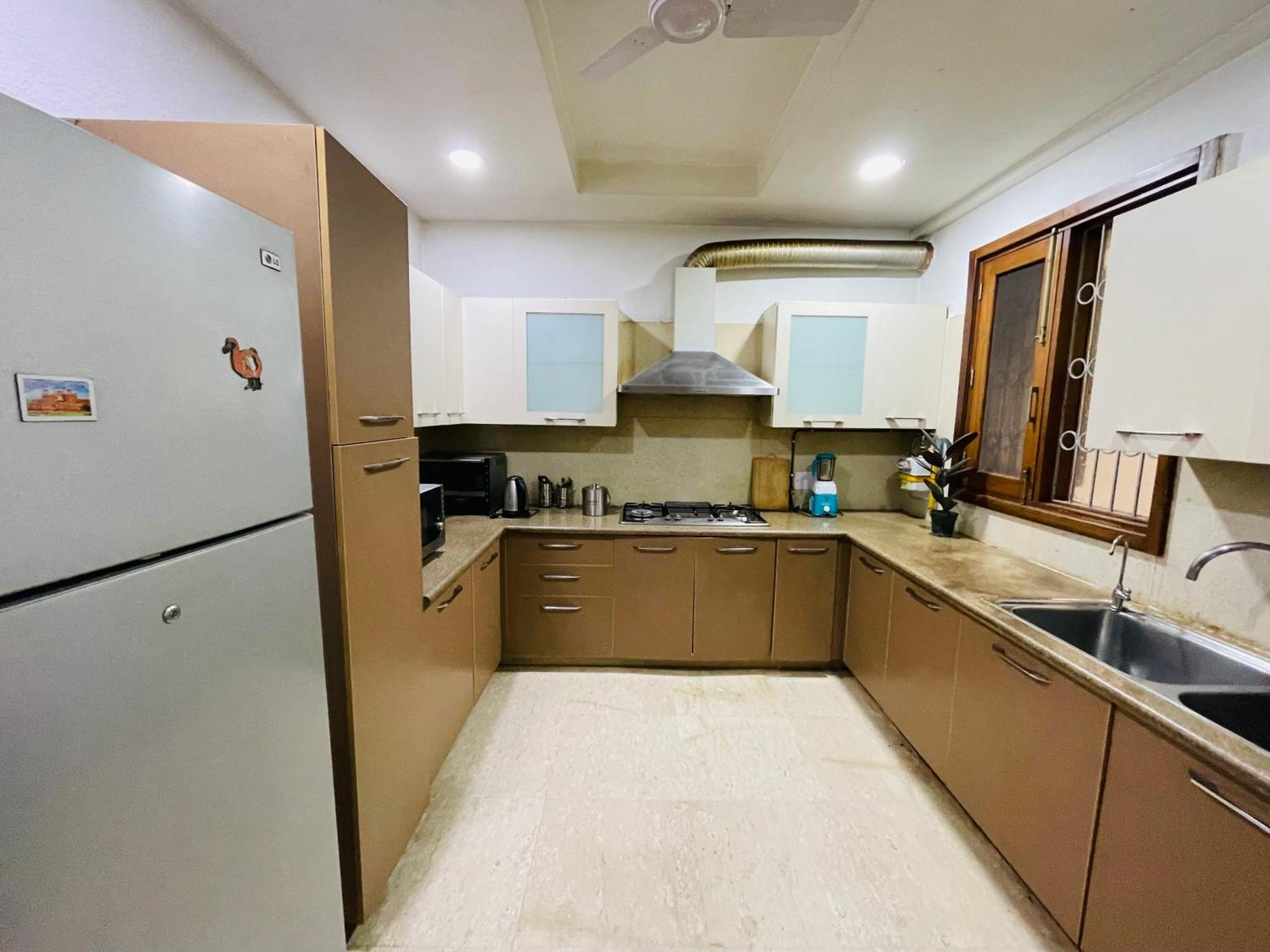 Fortune Service 4bhk,j191 Saket New Delhi