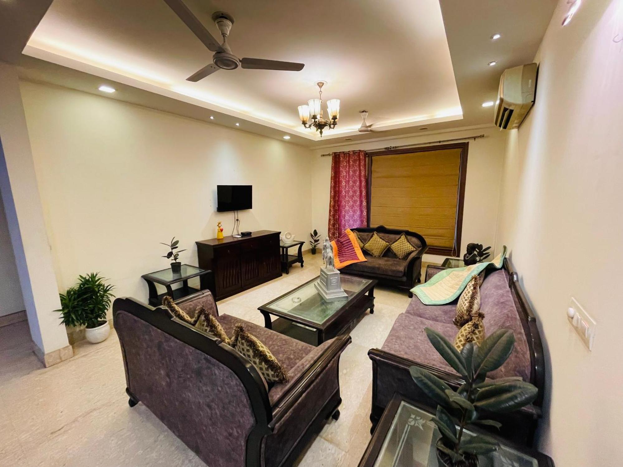 Apartment Fortune Service 4bhk,j191 Saket New Delhi