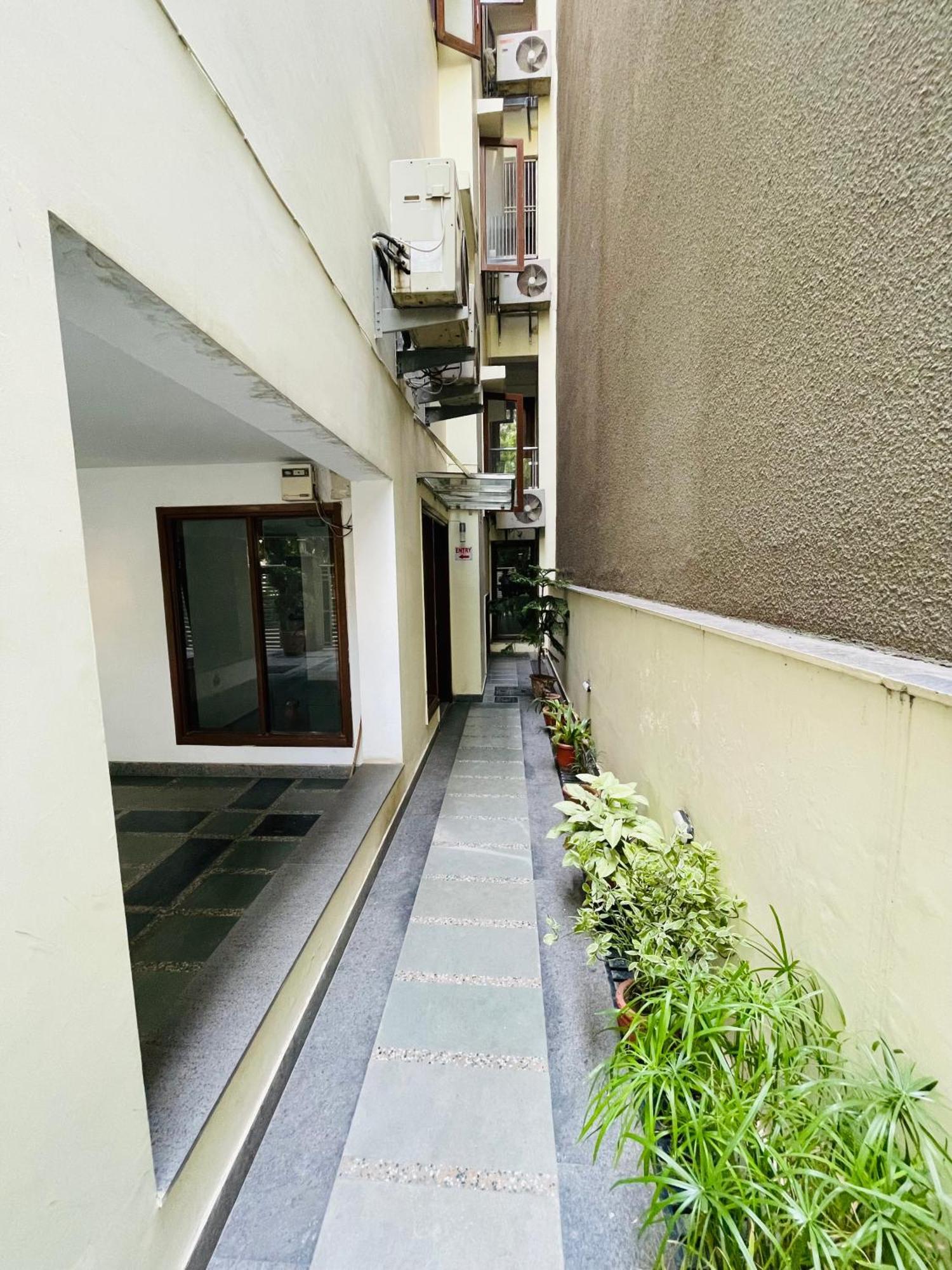 Fortune Service 4bhk,j191 Saket *