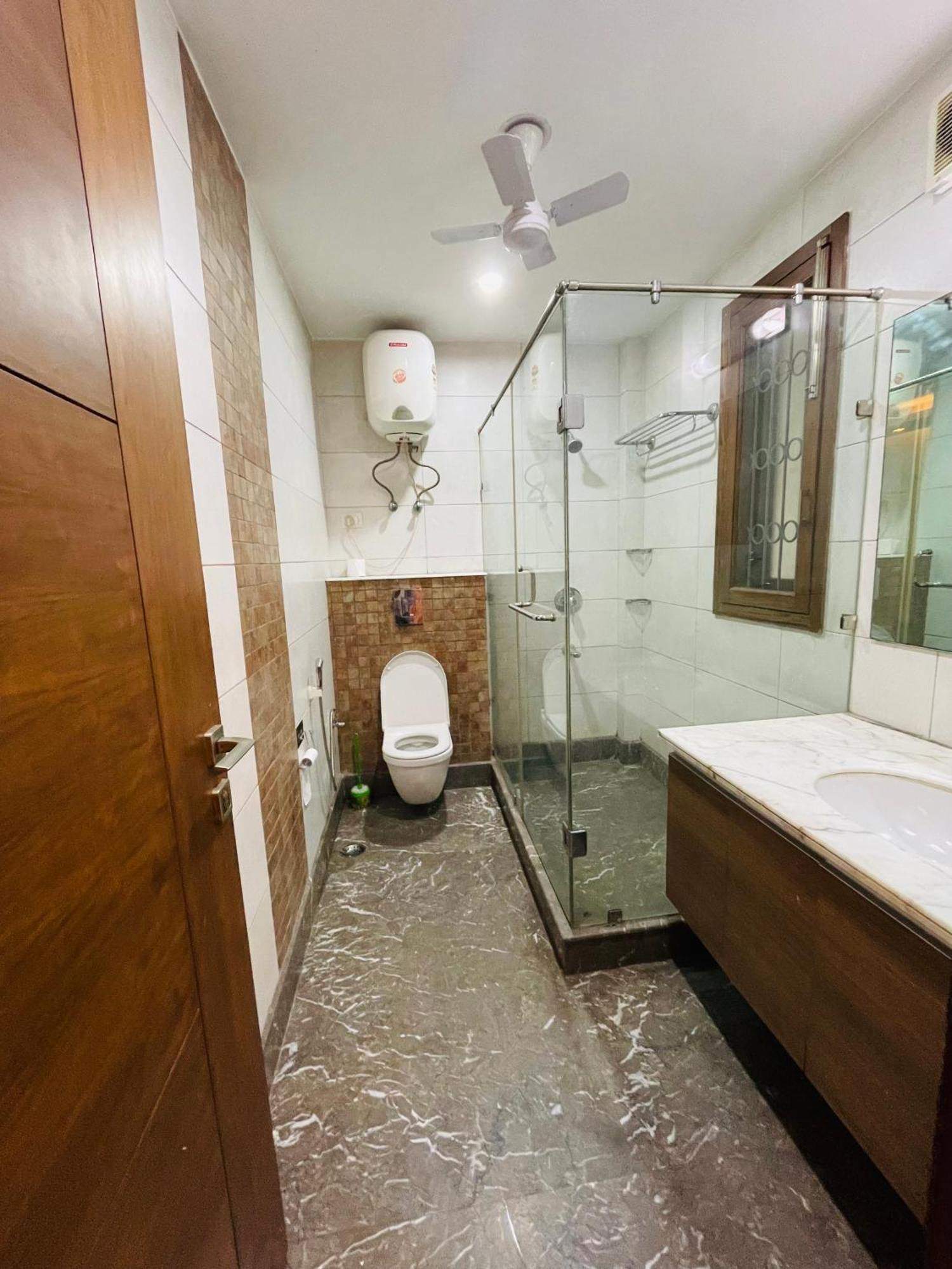 Fortune Service 4bhk,j191 Saket *