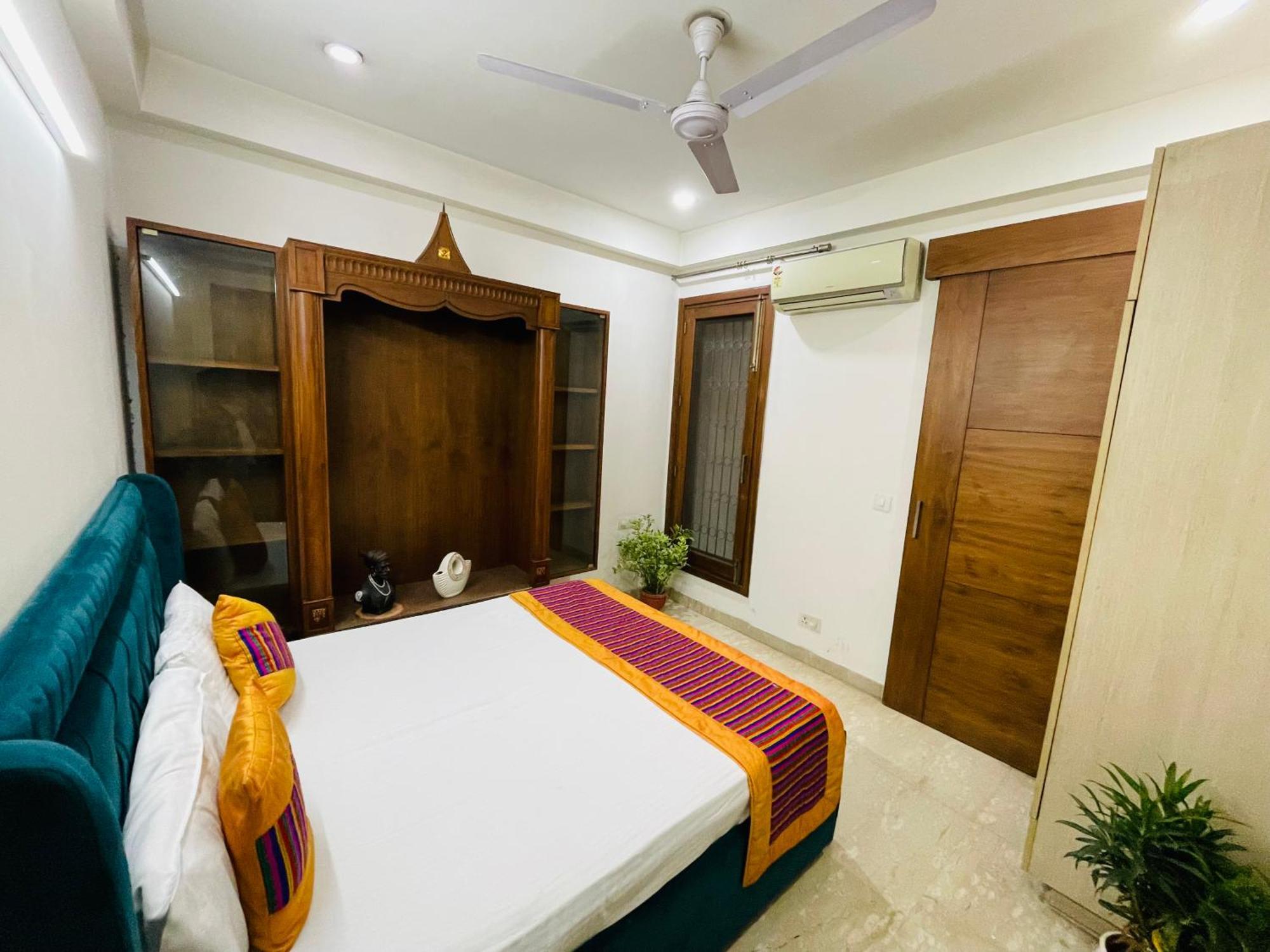 Fortune Service 4bhk,j191 Saket New Delhi