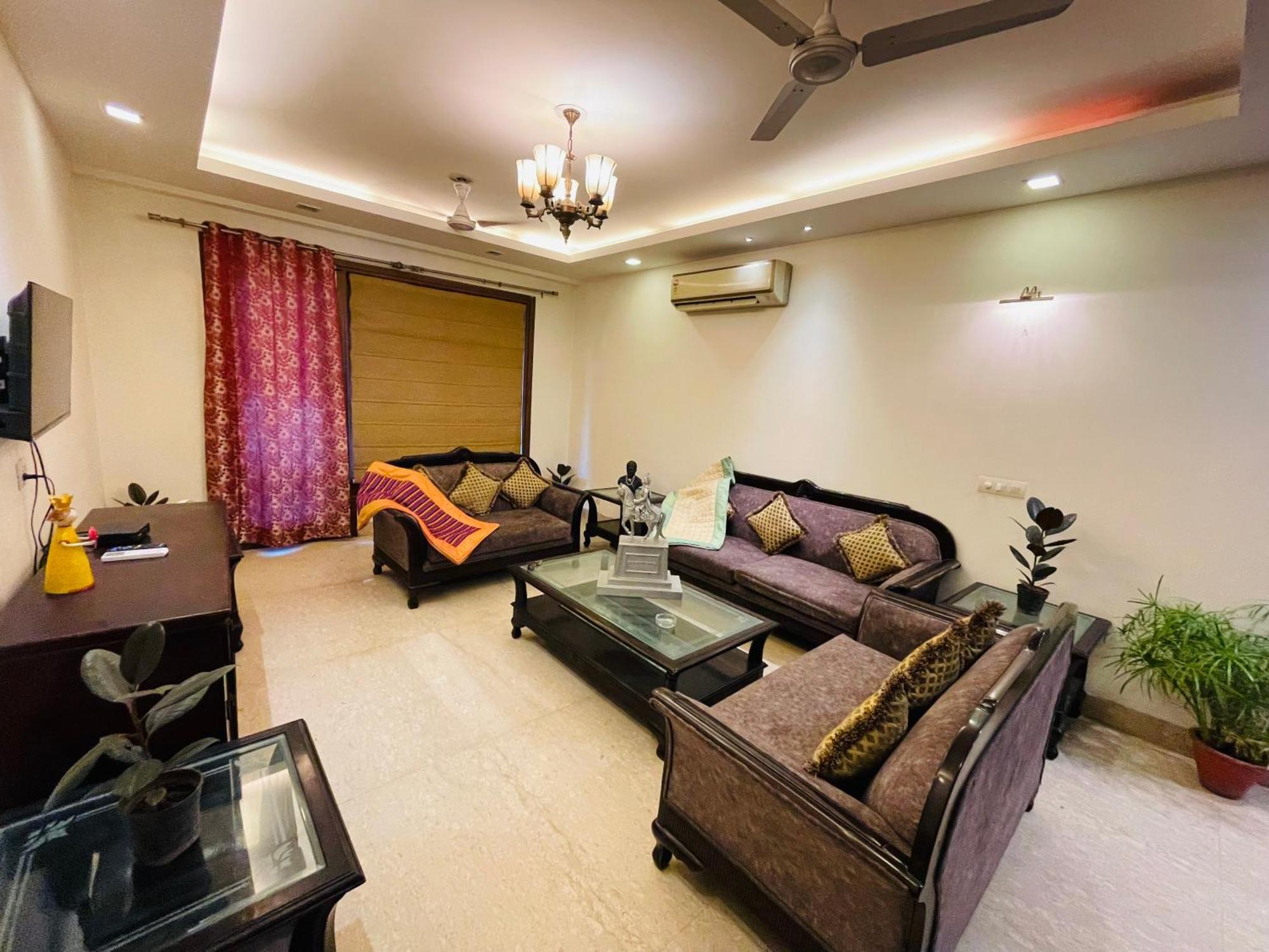 Fortune Service 4bhk,j191 Saket Apartment *