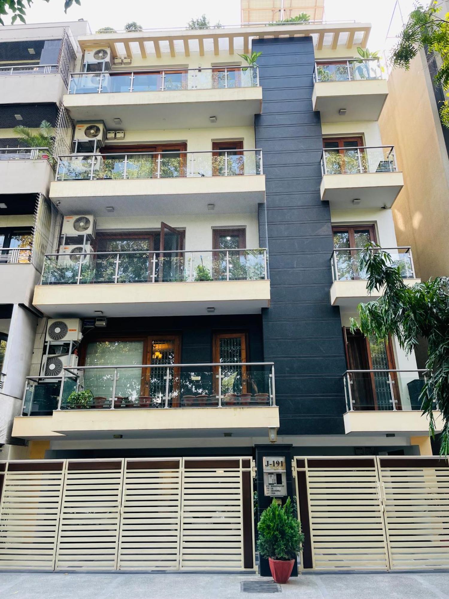 Fortune Service 4bhk,j191 Saket New Delhi