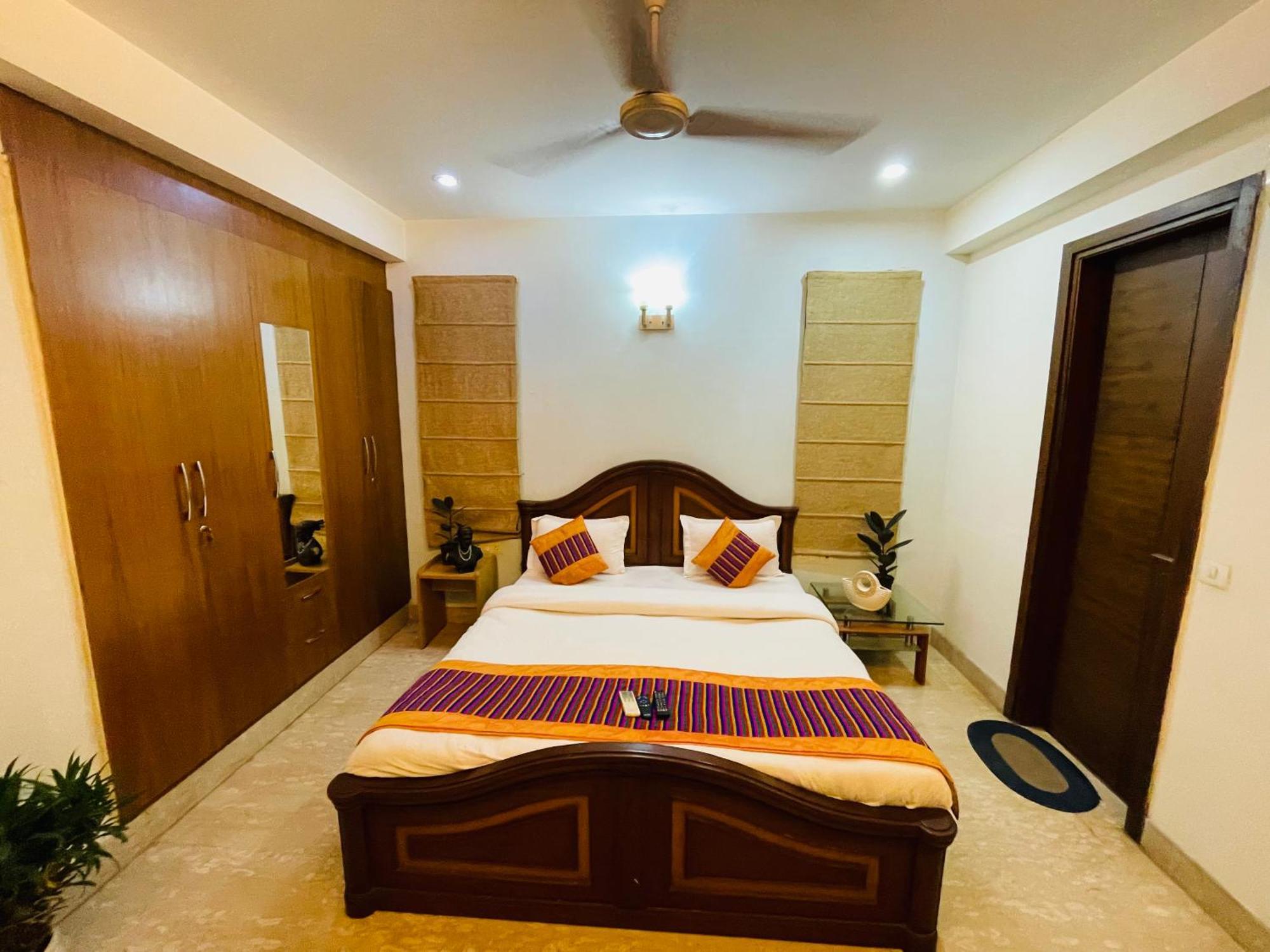 Fortune Service 4bhk,j191 Saket *