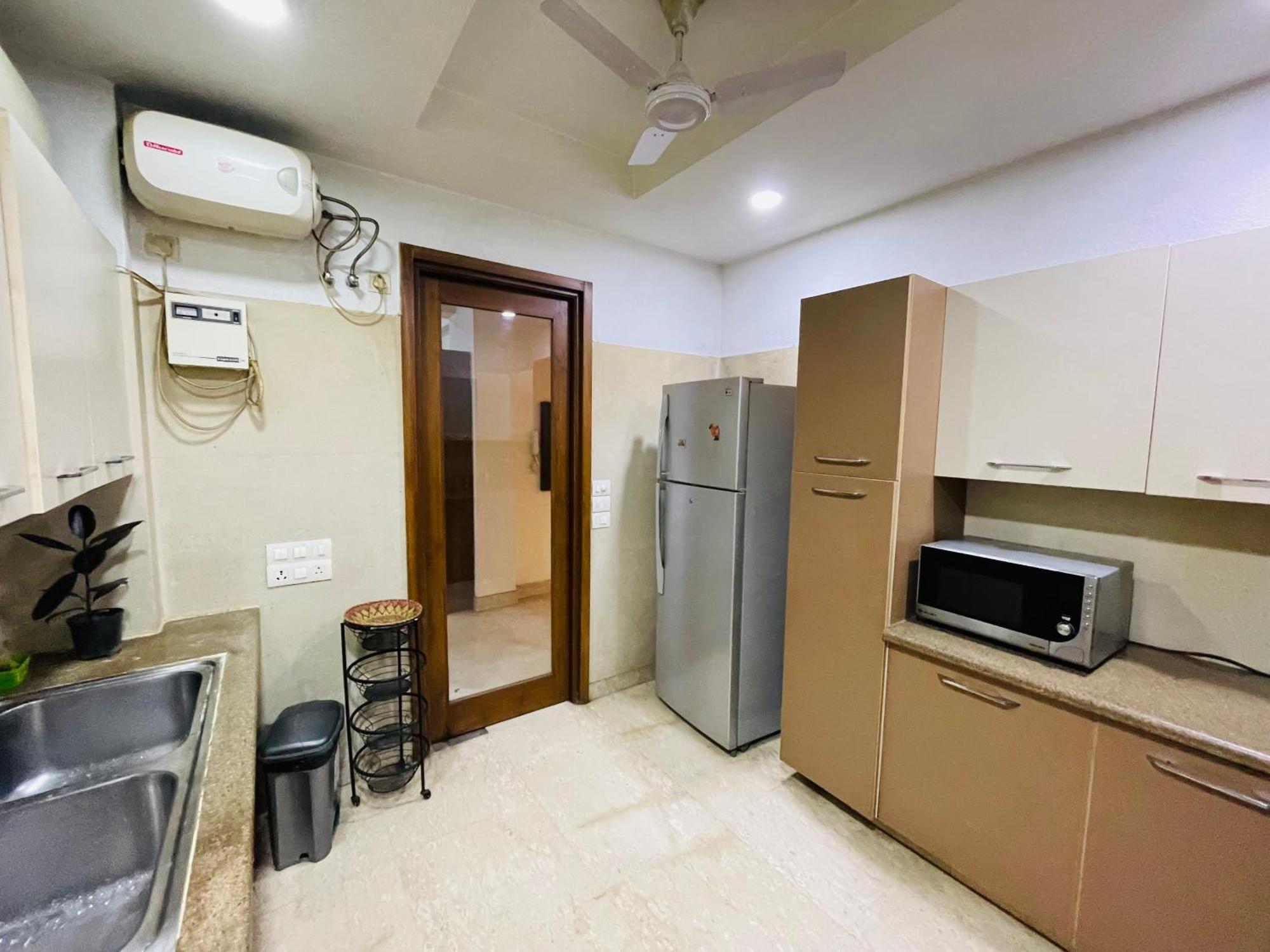 Fortune Service 4bhk,j191 Saket